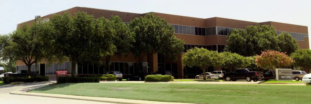 Executive Workspace - Trinity Mills Rd - Dallas - Thumbnail 2