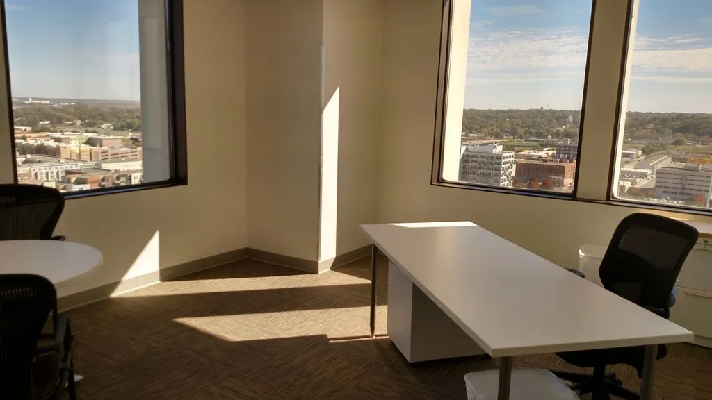 Space2work.com - Locust Street - Des Moines - IA - Thumbnail 3