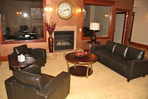 Lakeville Executive Suites - Dodd Blvd - Lakeville - MN - Thumbnail 2