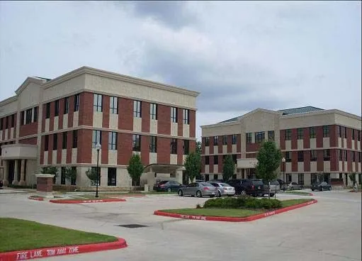 Sugarcreek Executive Suites - Sugarcreek Center Blvd - Sugarland - TX - Media 1