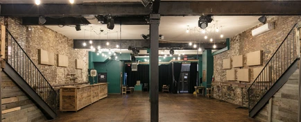 oct 27 communication package at Venue s3 presigned Jul 08 in New York, New York — photo 1 of 6